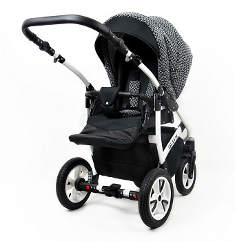 Kočárek Baby Lux Queen v provedení Clasic Black